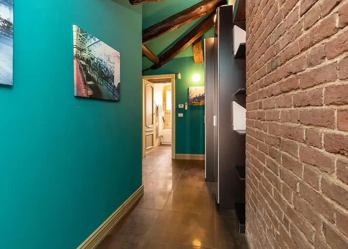 Attico Vicino Stazione Apartmán *